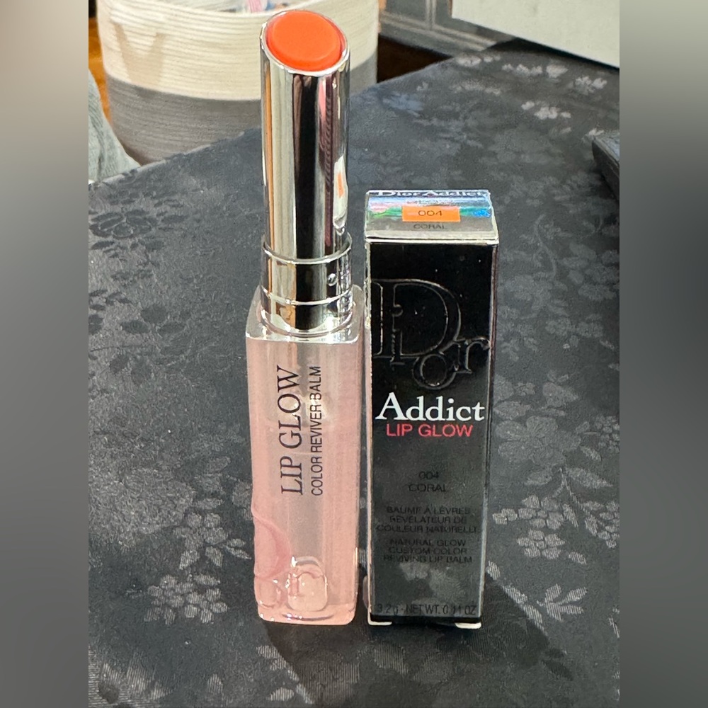 Dior Addict Lip Glow Reviver Balm in Shade 004 Coral